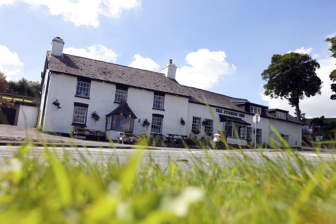 The Fforest Inn Llanfihangel-nant-Melan Buitenkant foto